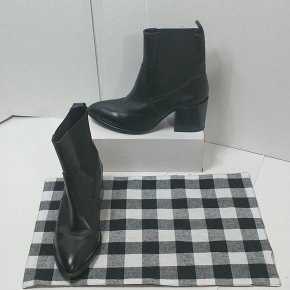 Brusque Womens Chelsea Booties Black Block Heel Almond Toe Pull On 10.5 EUR 41 - Picture 1 of 10